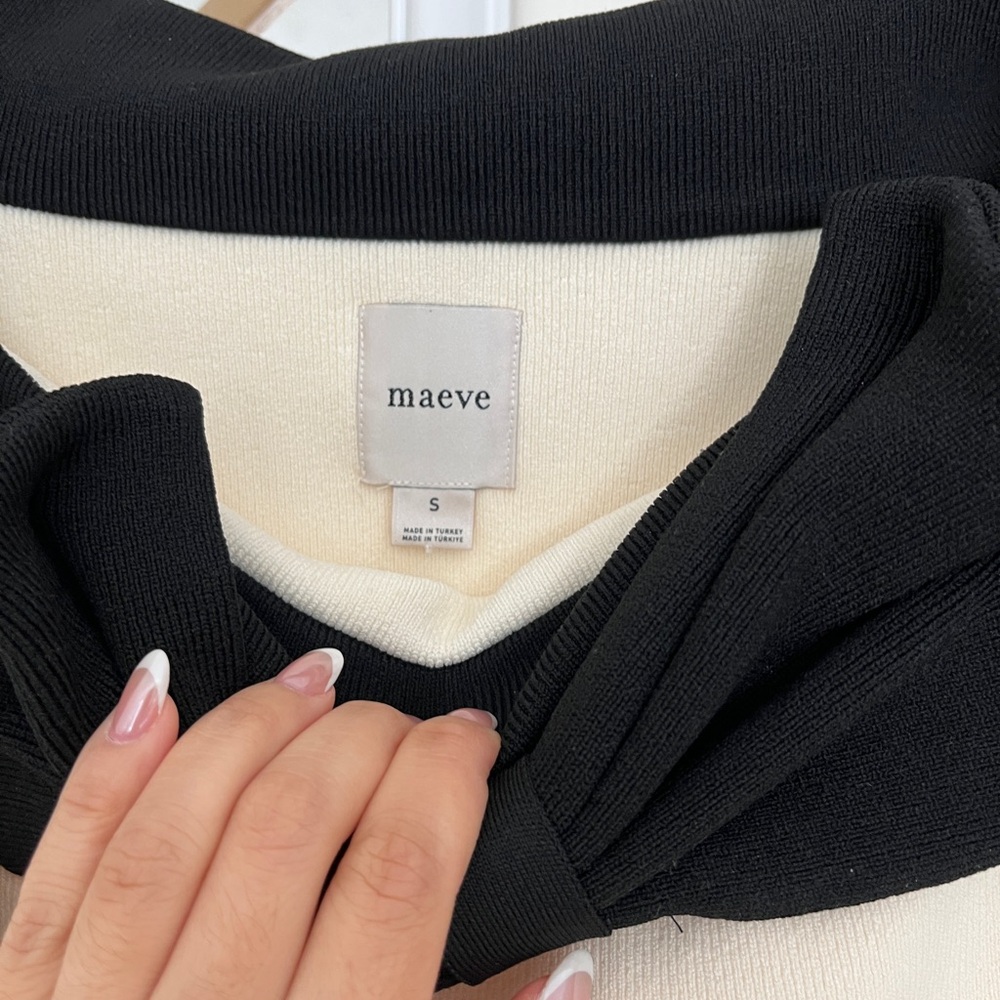 Maeve Cream and Black Top with Bow Detail - Picture 2 of 2